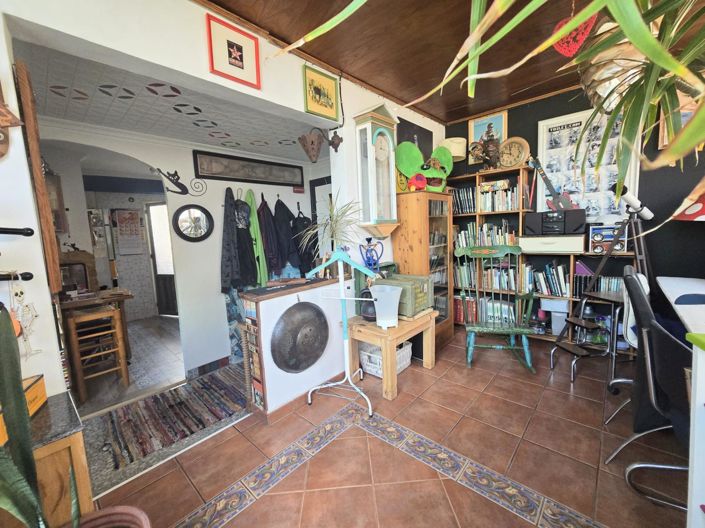 Image No.3-3 Bed Apartment for sale