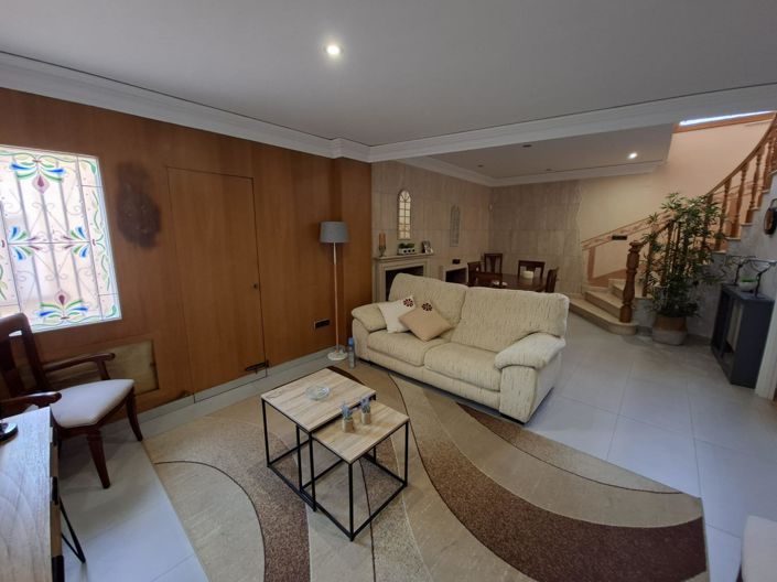 Image No.33-4 Bed Country House for sale