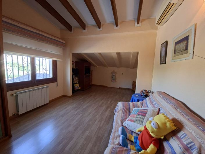 Image No.35-4 Bed Country House for sale