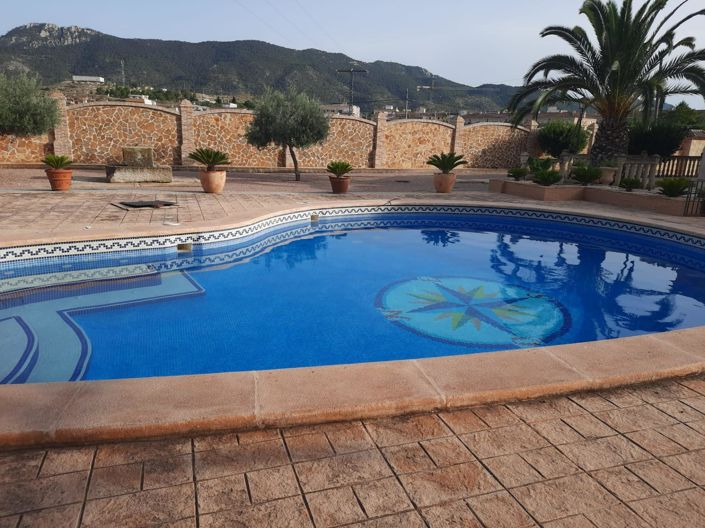 Image No.43-4 Bed Country House for sale