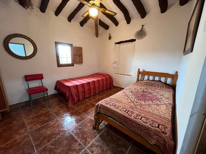 Image No.18-5 Bed Country House for sale
