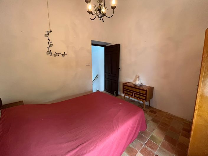 Image No.19-5 Bed Country House for sale