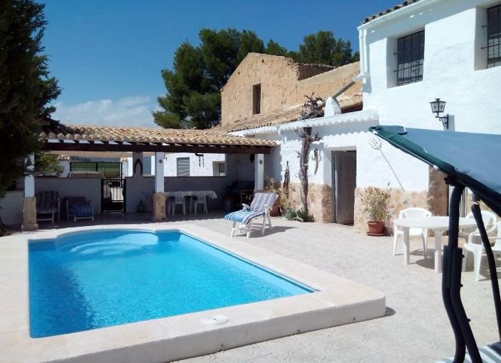 Image No.28-5 Bed Country House for sale