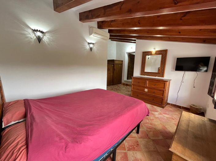 Image No.7-5 Bed Country House for sale