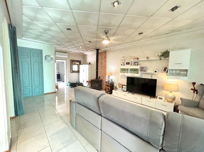 Image No.2-3 Bed Country House for sale