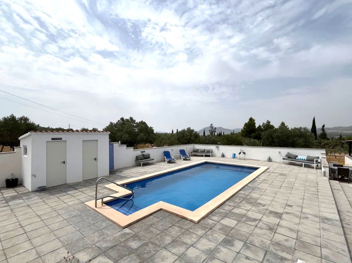 Image No.29-3 Bed Country House for sale