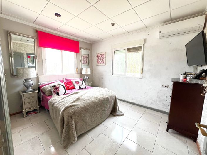 Image No.34-3 Bed Country House for sale