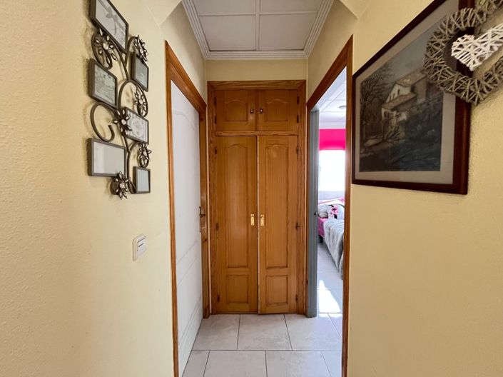 Image No.42-3 Bed Country House for sale