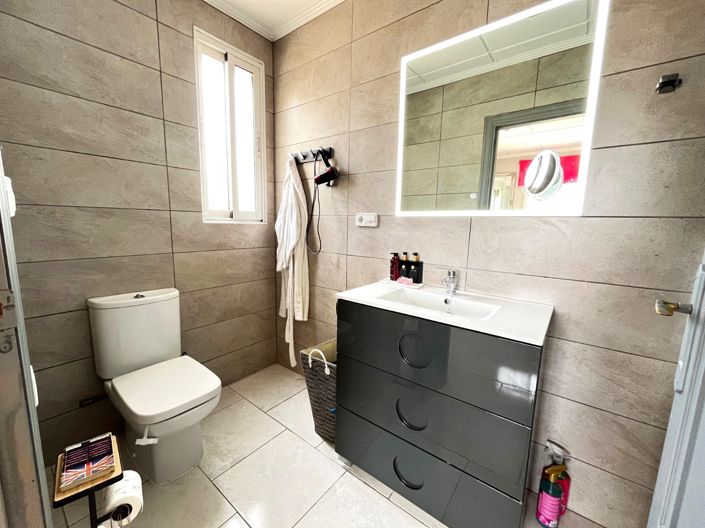 Image No.45-3 Bed Country House for sale