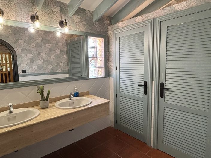 Image No.20-8 Bed Country House for sale