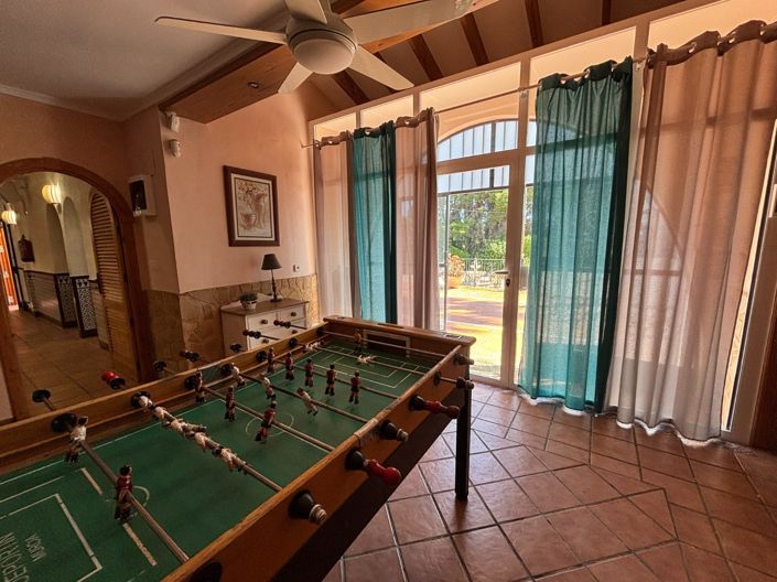 Image No.23-8 Bed Country House for sale
