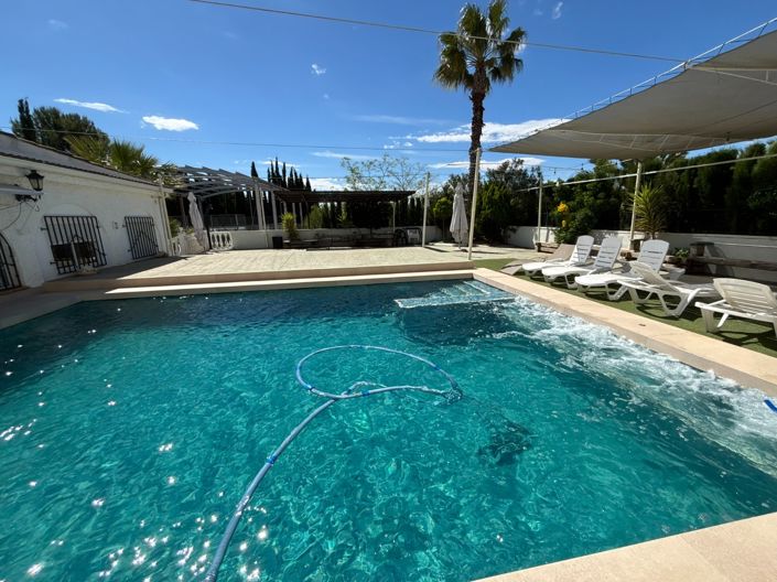 Image No.37-8 Bed Country House for sale