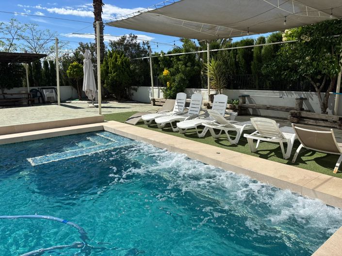 Image No.38-8 Bed Country House for sale