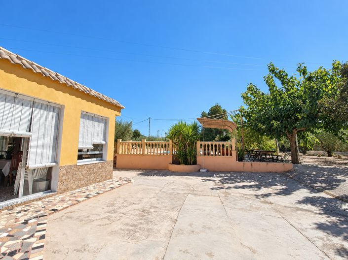Image No.28-3 Bed Country House for sale