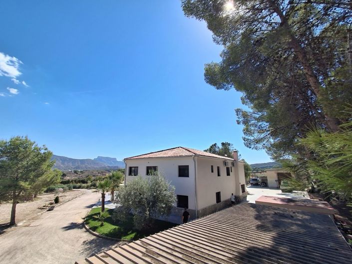 Image No.34-7 Bed Country House for sale