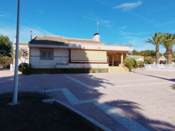Image No.21-3 Bed Country House for sale