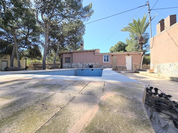 Image No.2-4 Bed Country House for sale