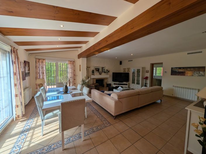 Image No.5-4 Bed Country House for sale