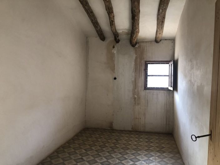 Image No.17-4 Bed Townhouse for sale