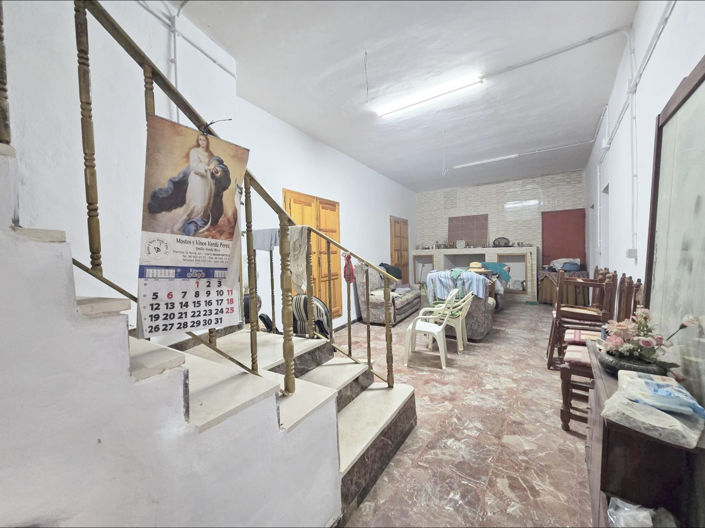 Image No.2-4 Bed Country House for sale