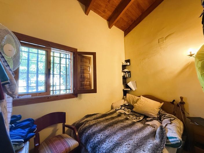 Image No.12-4 Bed Country House for sale