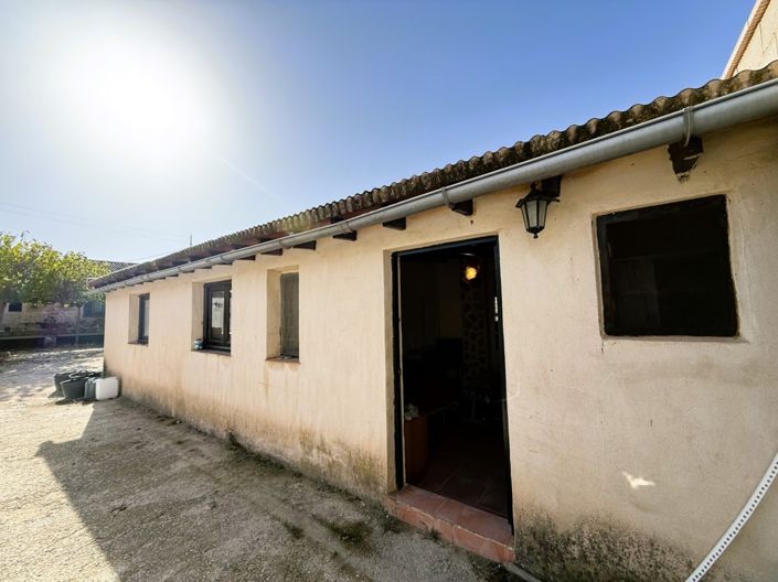 Image No.20-4 Bed Country House for sale