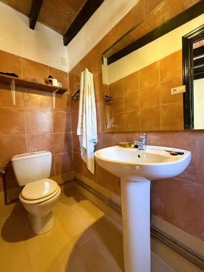 Image No.23-4 Bed Country House for sale