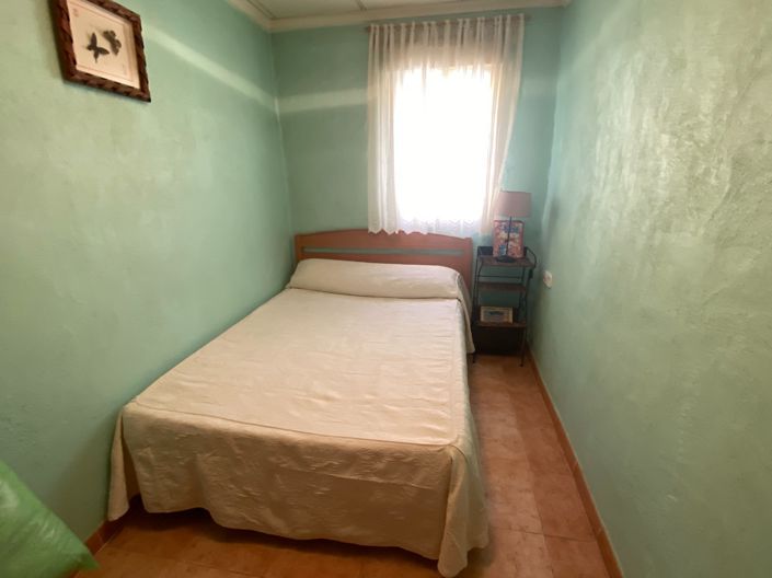 Image No.15-4 Bed Country House for sale