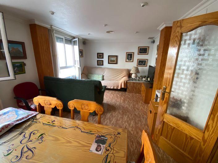 Image No.14-4 Bed Townhouse for sale