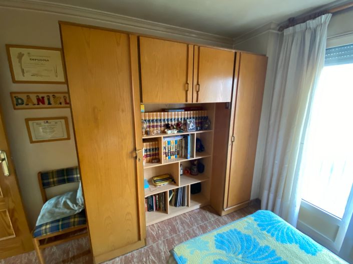 Image No.28-4 Bed Townhouse for sale