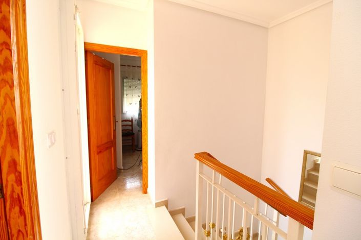 Image No.17-3 Bed Townhouse for sale