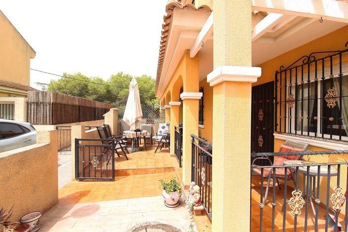 Image No.22-3 Bed Townhouse for sale