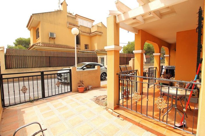 Image No.24-3 Bed Townhouse for sale