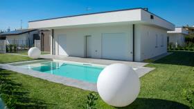 Image No.0-Villa de 3 chambres à vendre à Peschiera del Garda