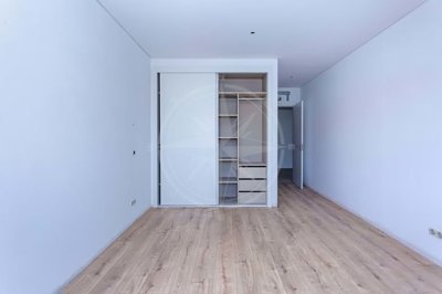 1987-294520-0086b5b4f2b294297643049c268e89554