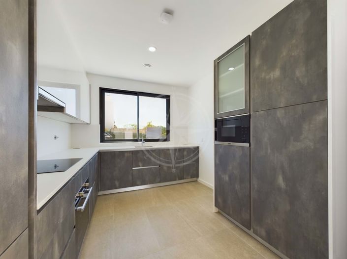 Image No.5-3 Bed Townhouse for sale