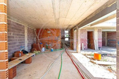 1987-310956-0086b5b4f2b294297643049c268e89554