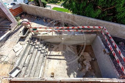 1987-310956-0086b5b4f2b294297643049c268e89554