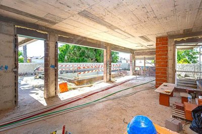 1987-310956-0086b5b4f2b294297643049c268e89554