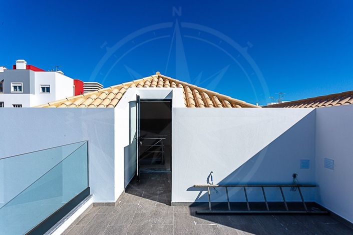 Image No.17-4 Bed Villa for sale