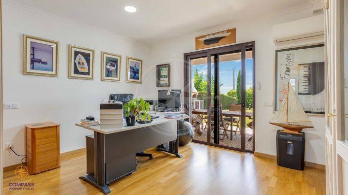 Image No.15-5 Bed Villa for sale