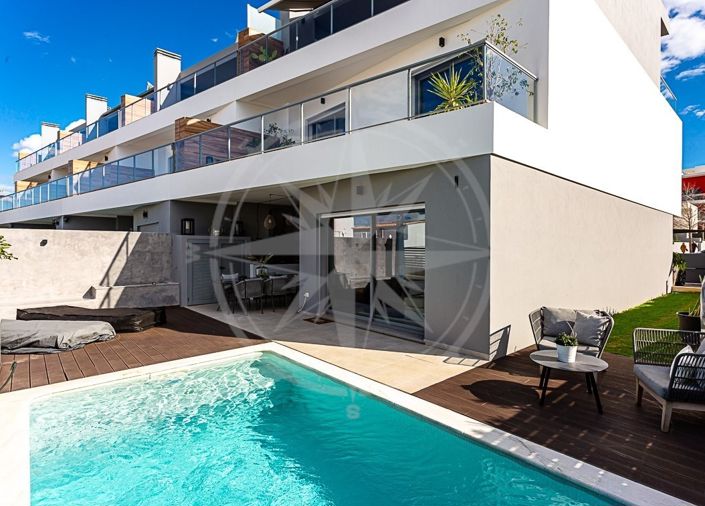 Image No.4-4 Bed Villa for sale