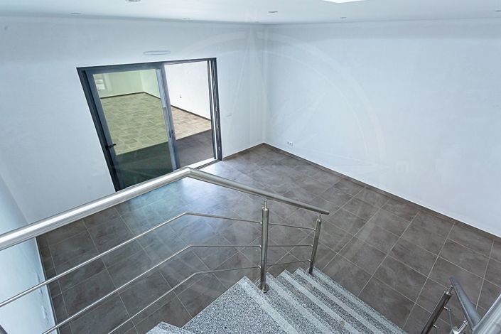 Image No.14-2 Bed Townhouse for sale
