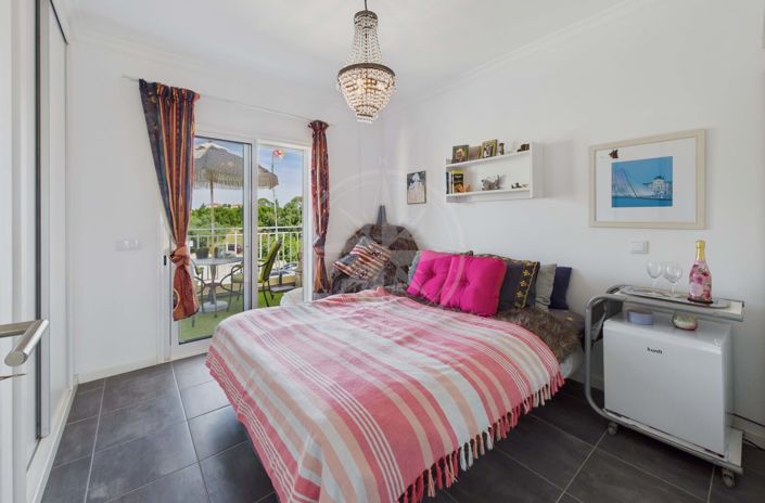 Image No.19-3 Bed Townhouse for sale