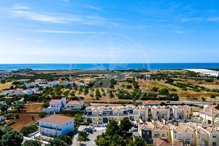 Image No.24-3 Bed Townhouse for sale