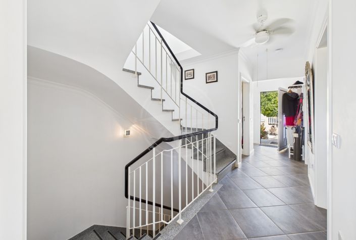 Image No.6-3 Bed Townhouse for sale