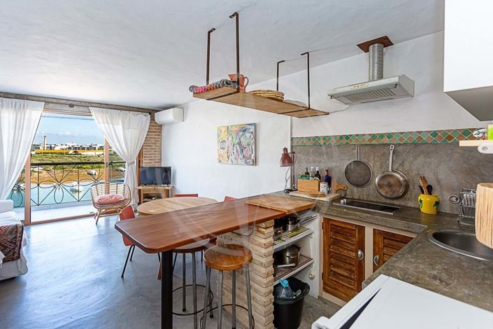 Image No.18-3 Bed Townhouse for sale