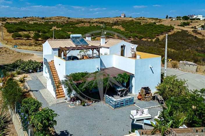 Image No.1-3 Bed Villa for sale