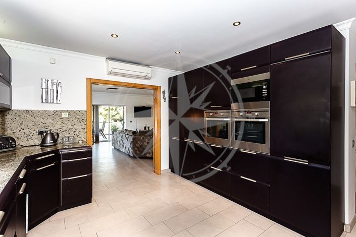 Image No.12-4 Bed Villa for sale