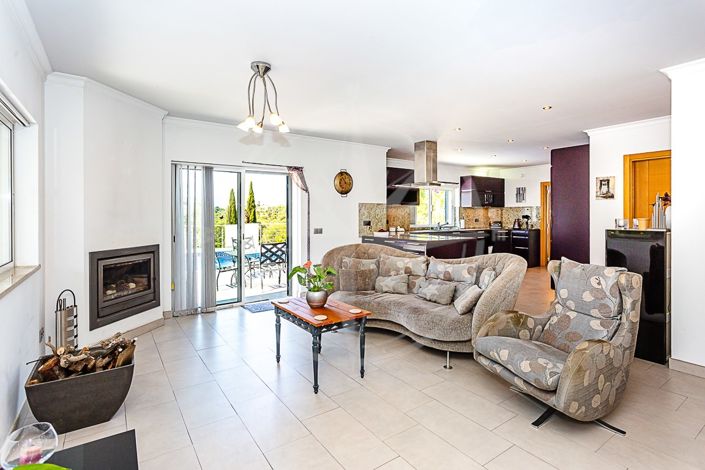 Image No.15-4 Bed Villa for sale